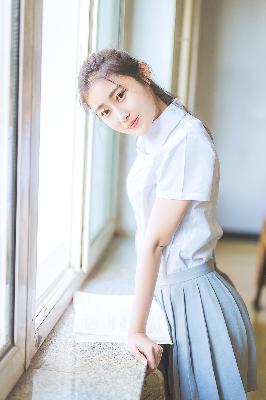 春潮烂漫海棠红