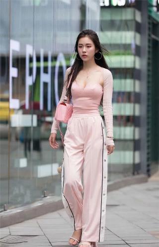 青娱乐极品视觉盛宴