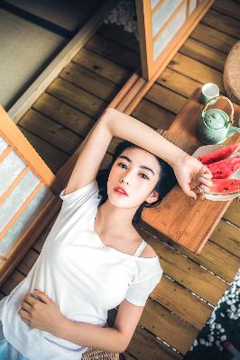 善良的女秘书的目的