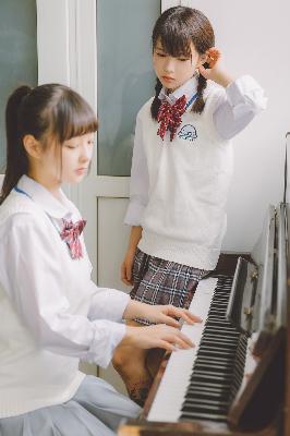 夜班护士1979年意大利