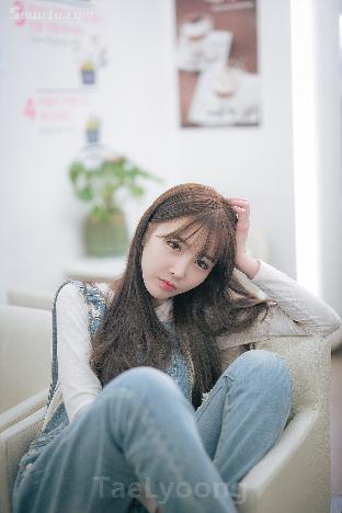 她在丈夫面前被耍了