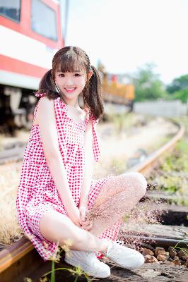 迪拜的女孩在线观看完整免费高清满天星