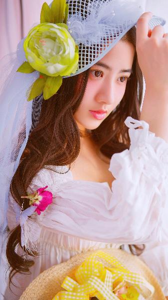 老婆出差闺蜜来家住几天